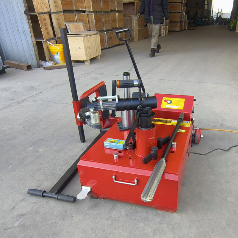 500瓦電動(dòng)扒胎機(jī)使用注意事項(xiàng)